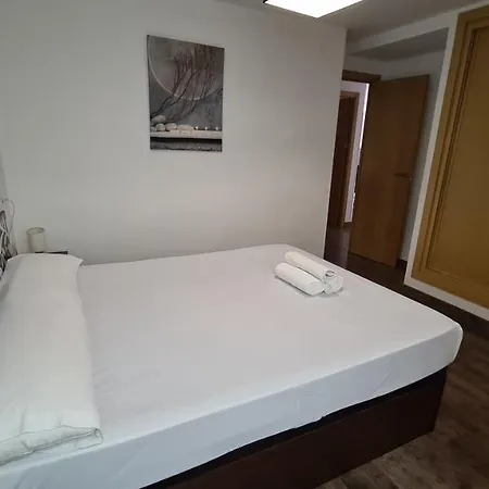 Ilice 5 If アパート ベニドルム